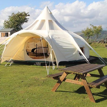 Tal-Y-Fan Farm 6M Stargazer Tent 브리젠드 외부 사진