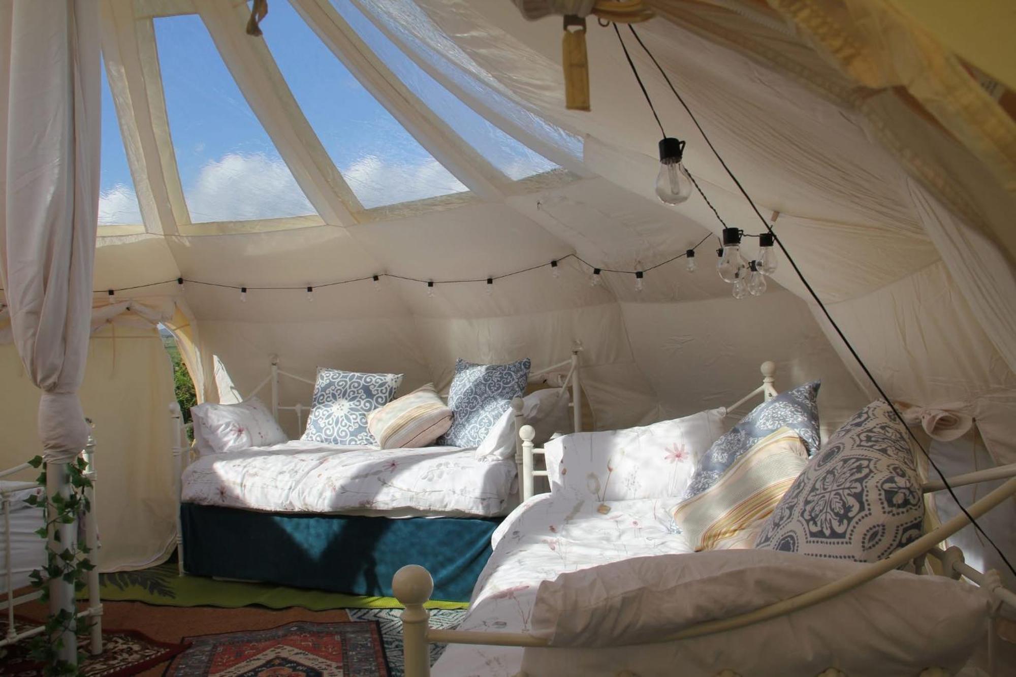 Tal-Y-Fan Farm 6M Stargazer Tent 브리젠드 외부 사진