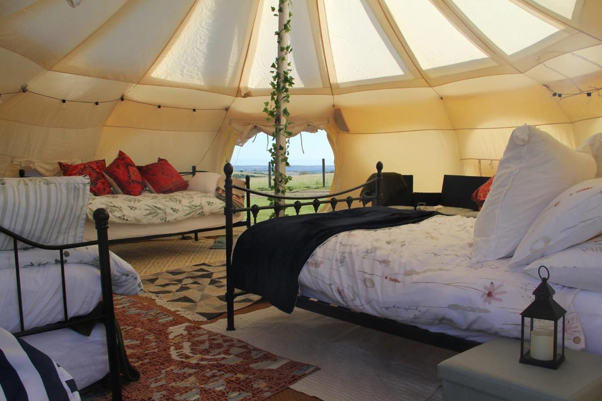 Tal-Y-Fan Farm 6M Stargazer Tent 브리젠드 외부 사진
